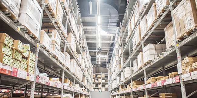 Lagerhaltung und Logistik